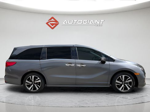 Used 2020 Honda Odyssey Elite image 12