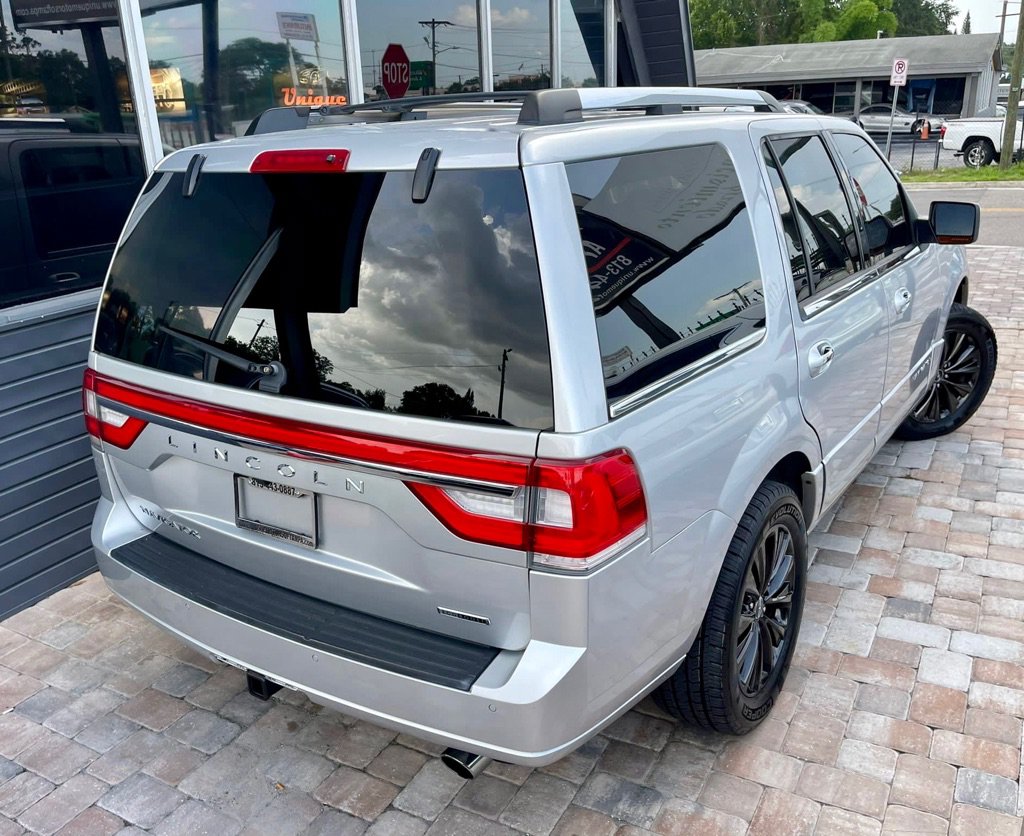Used 2015 Lincoln Navigator 2WD image 43
