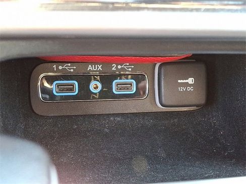 Used 2021 Jeep Grand Cherokee Laredo image 25