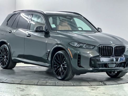 Used 2026 BMW X5 xDrive40i w/ M Sport Package AWD/4WD image 9