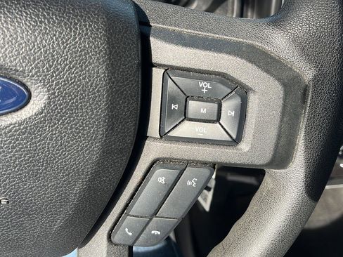 Used 2015 Ford F150 XLT AWD/4WD image 14