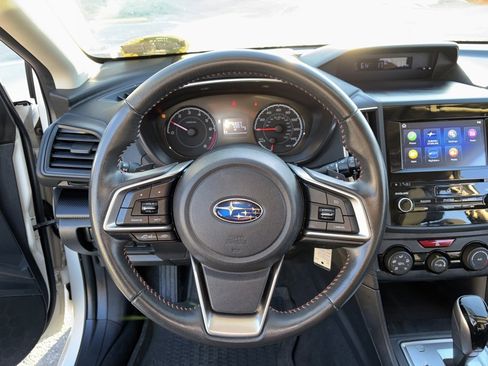 Used 2019 Subaru Crosstrek 2.0i Premium image 12