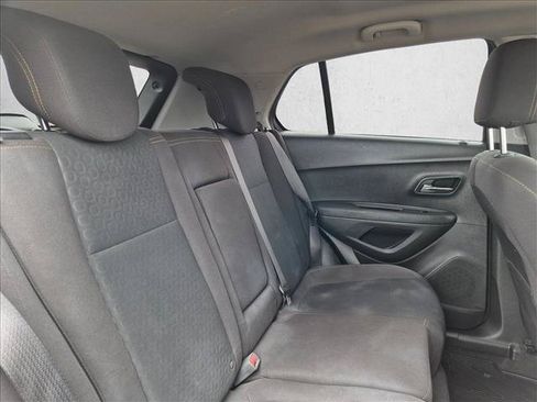 Used 2019 Chevrolet Trax LS w/ LPO, Protection Package FWD image 24