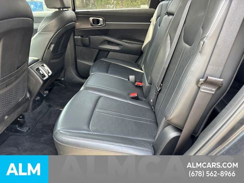 Used 2024 Kia Sorento S image 23