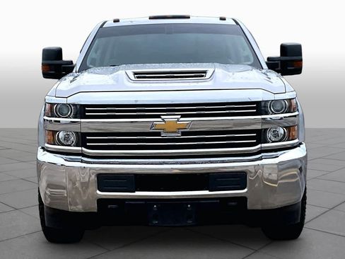 Used 2018 Chevrolet Silverado 2500 W/T w/ WT Convenience Package AWD/4WD image 4
