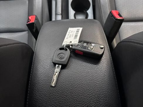 Used 2011 Volkswagen Jetta TDI FWD image 17