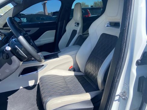 Used 2020 Jaguar F-PACE SVR image 15