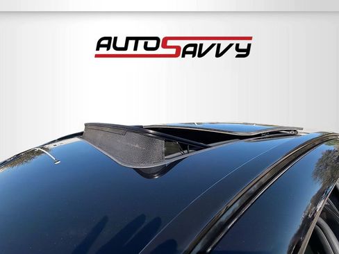 Used 2022 Genesis GV70 3.5T AWD/4WD image 23