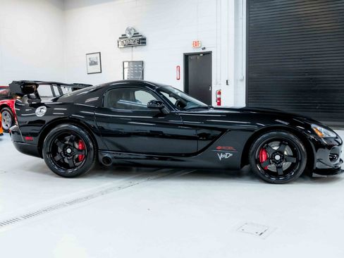 Used 2010 Dodge Viper ACR image 7