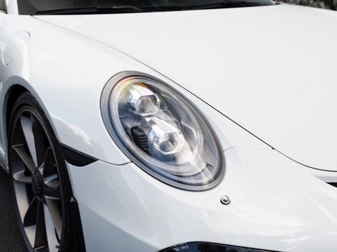 Used 2015 Porsche 911 GT3 image 12