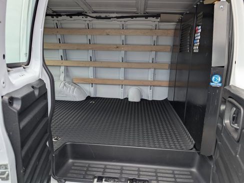 Used 2024 Chevrolet Express 2500 w/ Driver Convenience Package image 15