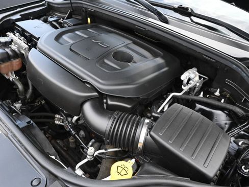 Used 2019 Jeep Grand Cherokee Laredo AWD/4WD image 41