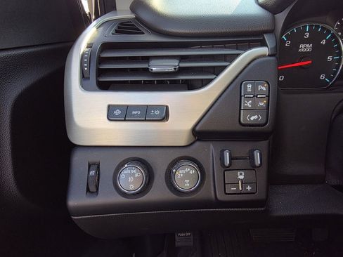 Used 2019 GMC Yukon Denali w/ Denali Ultimate Package image 13