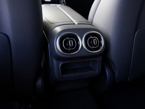 New 2026 Mercedes-Benz GLC 300 image 30