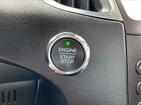 Used 2020 Ford Edge Titanium w/ Equipment Group 301A FWD image 34
