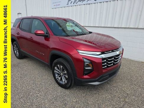 Used 2026 Chevrolet Equinox LT AWD/4WD image 7