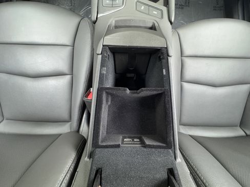 Used 2025 Cadillac XT5 Premium Luxury image 32