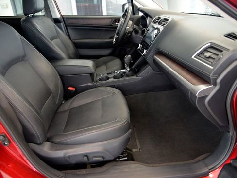 Used 2019 Subaru Outback 2.5i Limited w/ Popular Package #2 AWD/4WD image 31