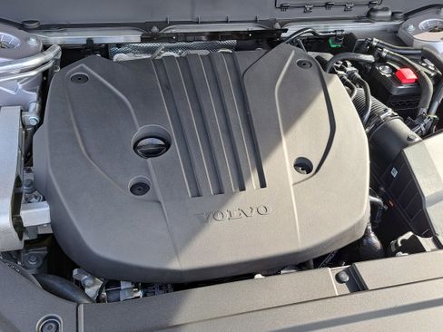 New 2026 Volvo XC90 B5 Ultra image 9