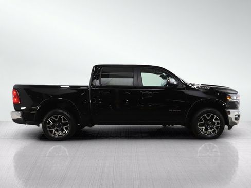 Used 2025 RAM 1500 Laramie AWD/4WD image 6