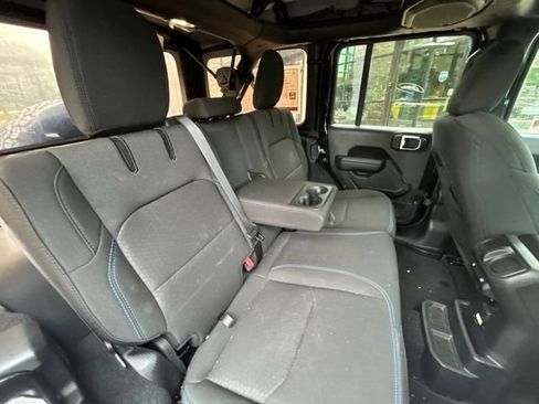 Used 2023 Jeep Wrangler Unlimited Rubicon 4xe w/ Cold Weather Group AWD/4WD image 34