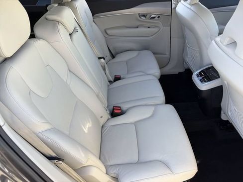 Used 2023 Volvo XC90 B5 Core w/ Protection Package Premier AWD/4WD image 14