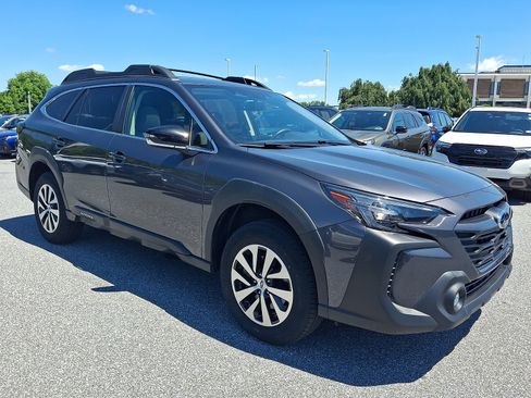Certified 2024 Subaru Outback Premium AWD/4WD image 3