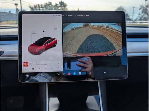 Used 2020 Tesla Model 3 Long Range image 23