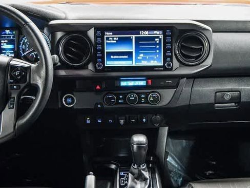 Certified 2022 Toyota Tacoma TRD Off-Road w/ Technology Package RWD image 13