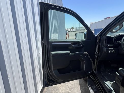 Used 2024 GMC Sierra 1500 SLT w/ SLT Premium Plus Package AWD/4WD image 12