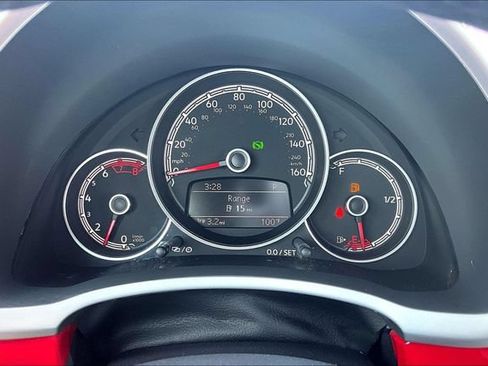 Used 2019 Volkswagen Beetle 2.0T S FWD image 18