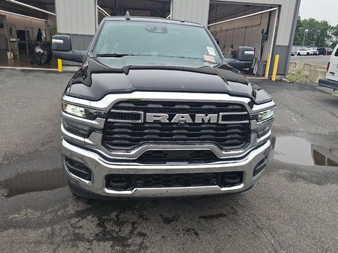Used 2026 RAM 2500 Big Horn AWD/4WD image 3