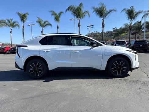 New 2026 Toyota bZ XLE Plus image 6