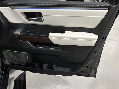 Used 2024 Toyota Sequoia Capstone image 38