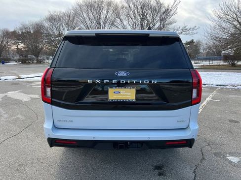 Certified 2025 Ford Expedition Max Active image 9
