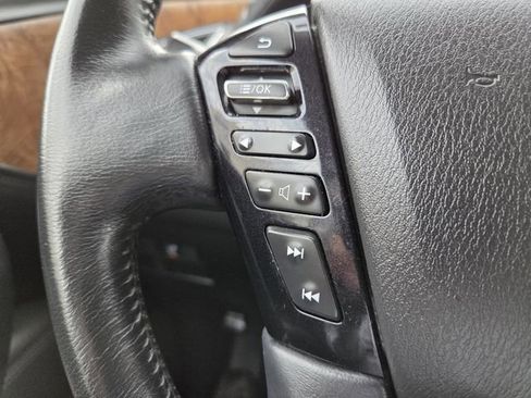 Used 2022 Nissan Armada SL w/ Captain's Chairs Package AWD/4WD image 21