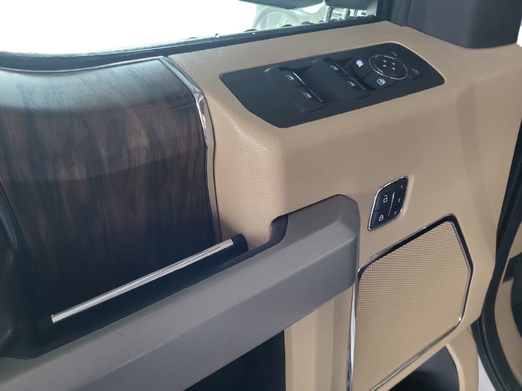 Used 2019 Ford F150 Lariat RWD image 10