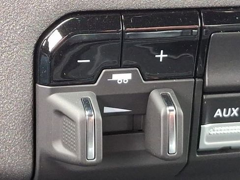 Used 2024 RAM 2500 Tradesman w/ Chrome Appearance Group image 26