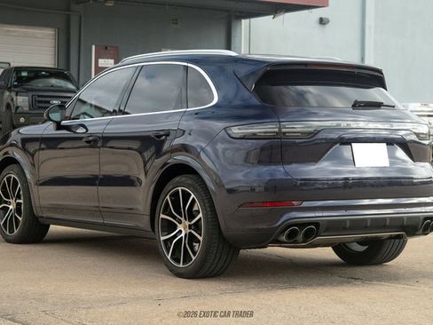 Used 2019 Porsche Cayenne Turbo image 6