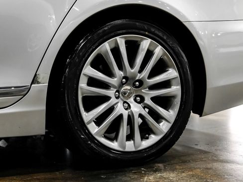 Used 2014 Lexus LS 460 w/ Comfort Package RWD image 58