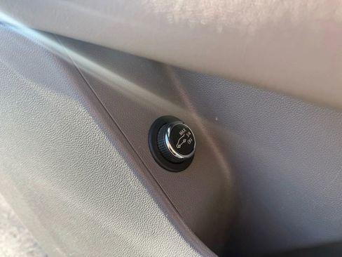 Used 2020 Cadillac XT5 Premium Luxury image 28