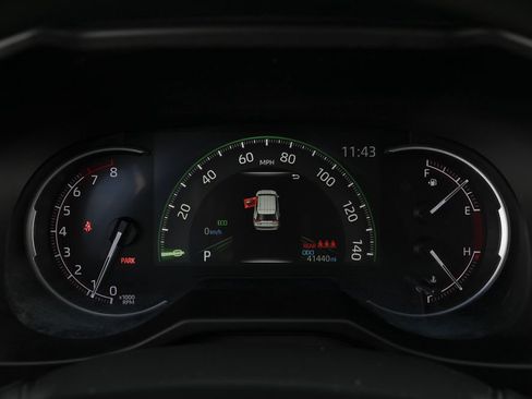 Used 2024 Toyota RAV4 LE FWD image 21