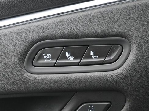 Used 2021 Cadillac Escalade Sport w/ Driver Assist Tech Package image 16