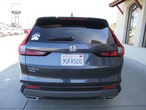 Used 2025 Honda CR-V Sport image 5