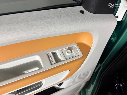 Used 2025 Volkswagen ID. Buzz 1st Edition RWD image 16