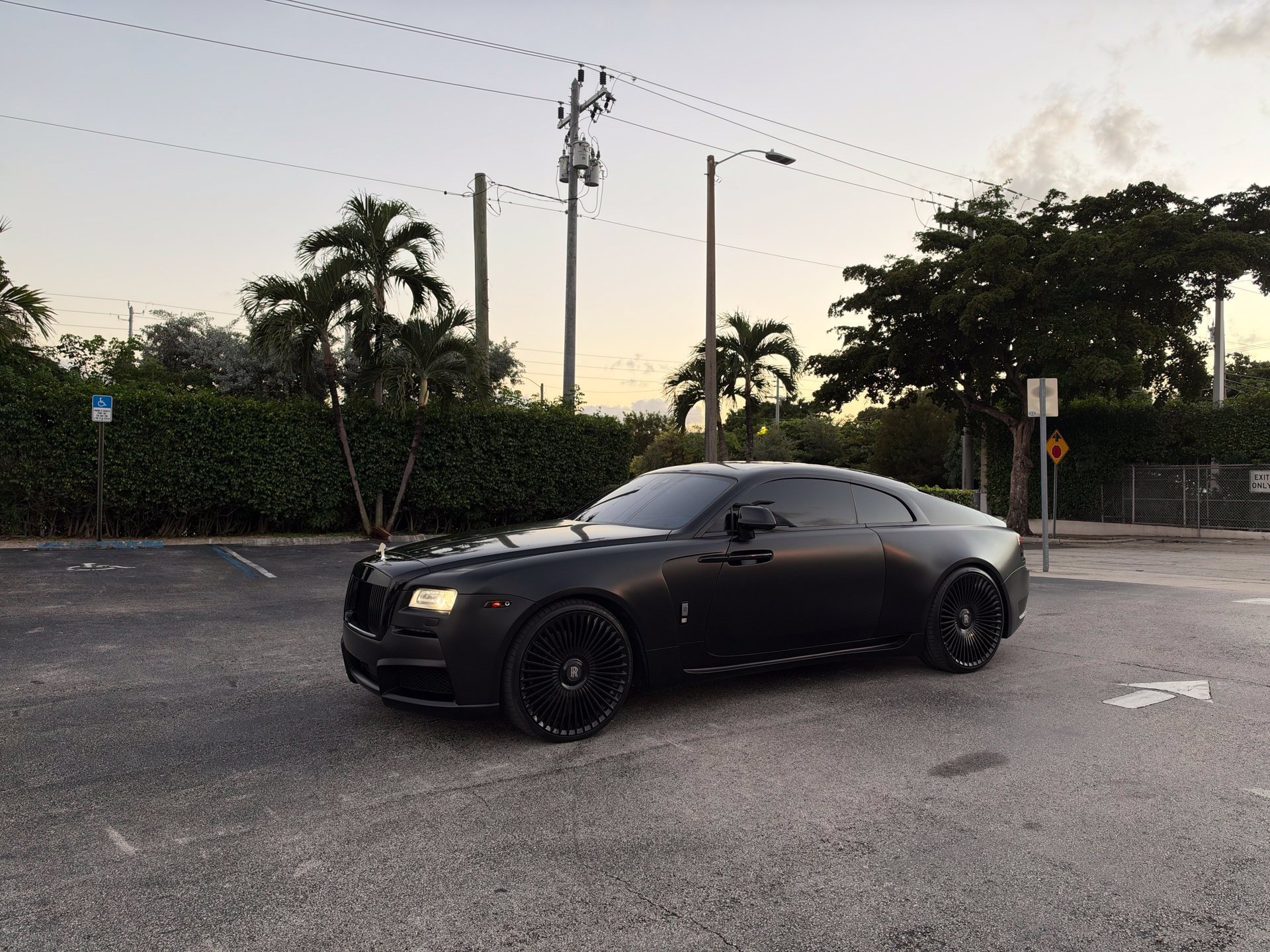 Used 2015 Rolls-Royce Wraith RWD image 1