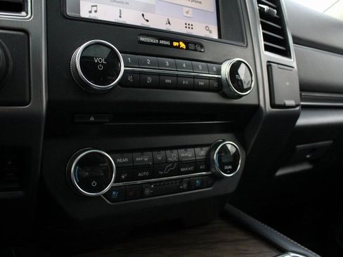 Used 2018 Ford Expedition Max Platinum image 7