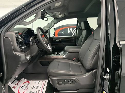 New 2026 GMC Sierra 2500 SLT AWD/4WD image 8