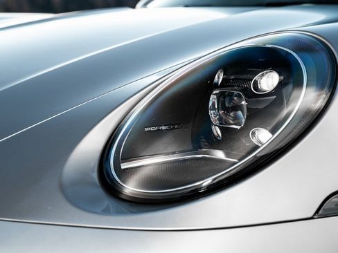 Used 2024 Porsche 911 Carrera S image 7