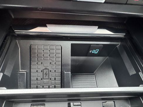 Used 2025 Ford F250 Platinum image 25